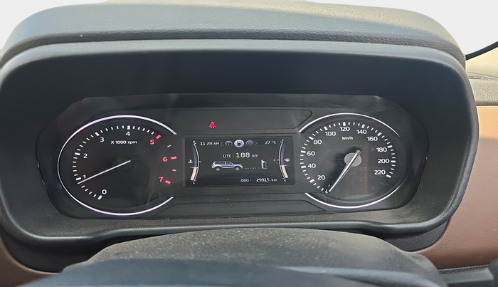 2024 Mahindra SCORPIO-N Z2 DIESEL MT 7 STR, Diesel, Manual, 29,915 km, interior