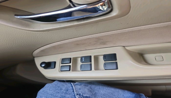 2016 Maruti Swift Dzire VXI, Petrol, Manual, 74,287 km, interior