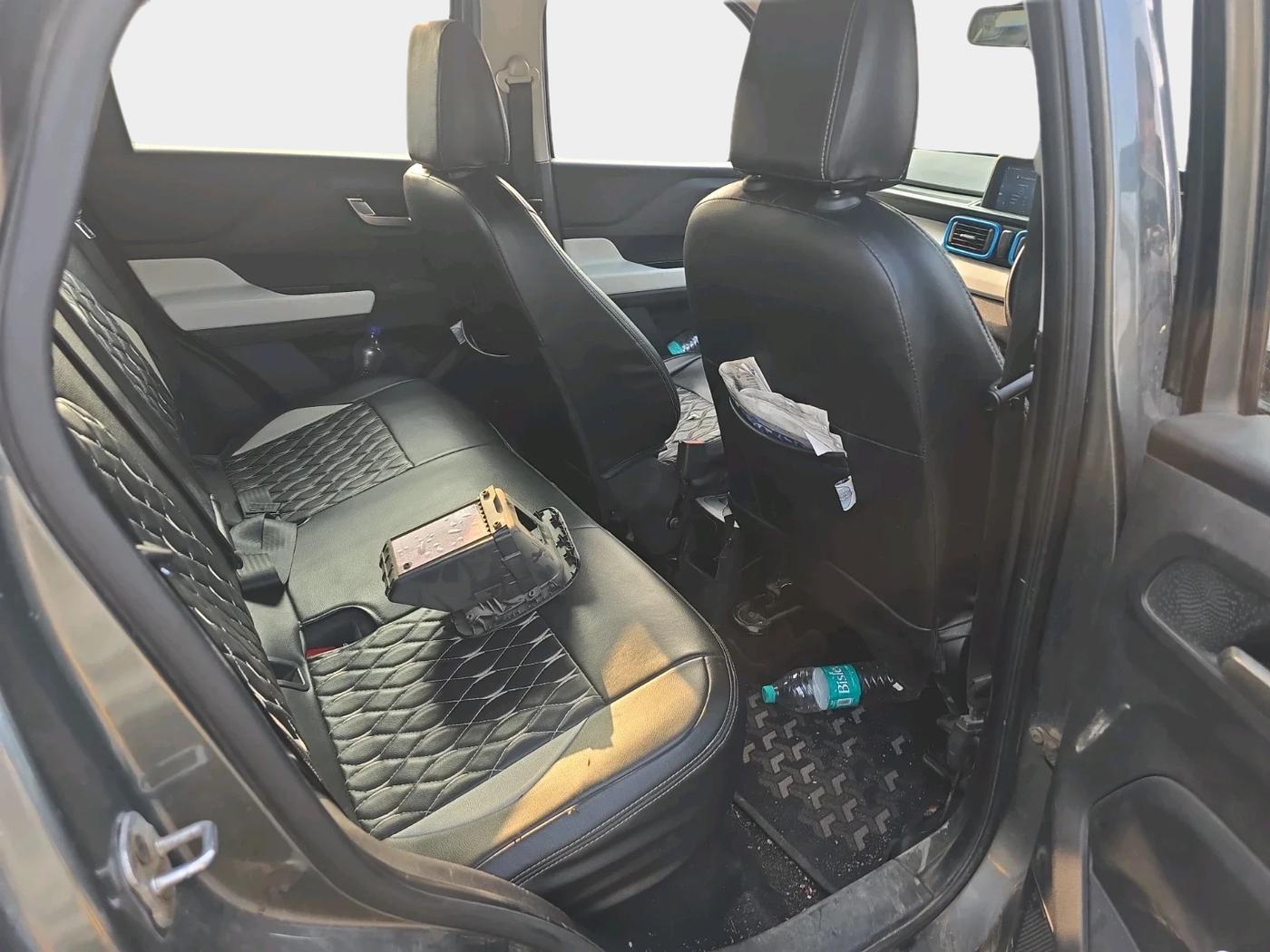 2022 Tata PUNCH CREATIVE  MT, Petrol, Manual, 31,934 km, interior