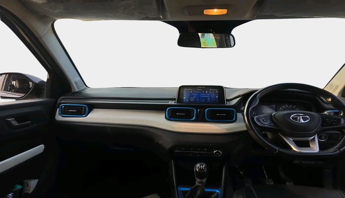 2022 Tata PUNCH CREATIVE  MT, Petrol, Manual, 31,934 km, interior