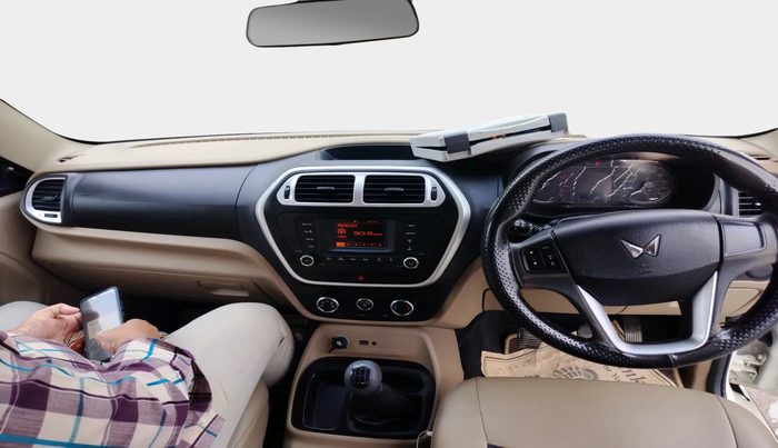 2022 Mahindra BOLERO NEO N 8, Diesel, Manual, 78,957 km, interior