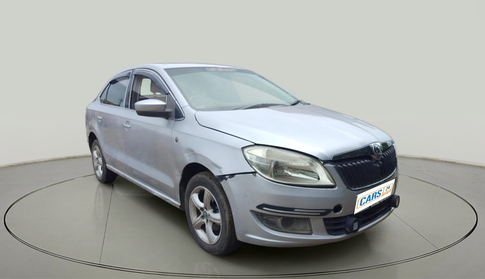 2013 Skoda Rapid ELEGANCE 1.6 TDI CR MT, Diesel, Manual, 96,879 km, exterior