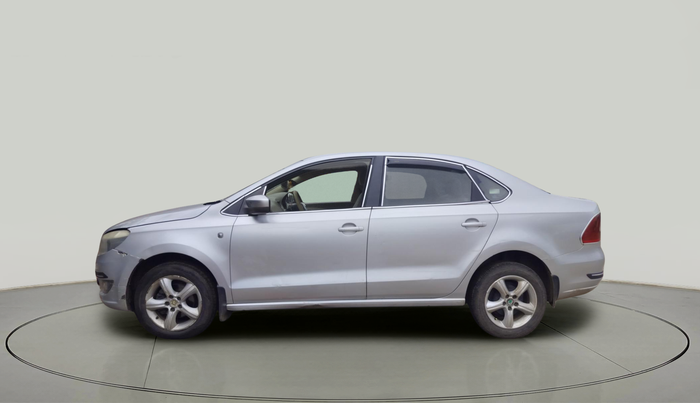 2013 Skoda Rapid ELEGANCE 1.6 TDI CR MT, Diesel, Manual, 96,879 km, exterior