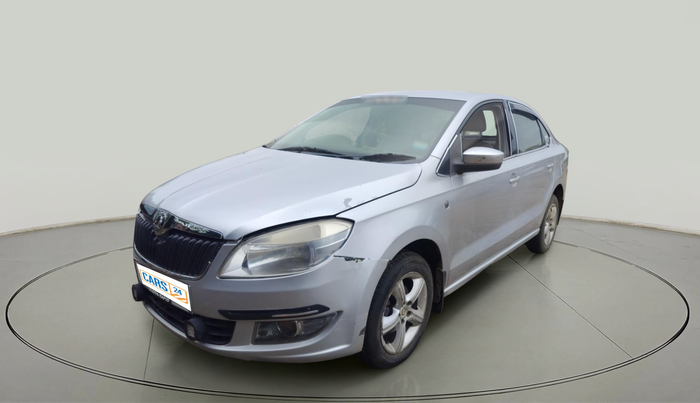 2013 Skoda Rapid ELEGANCE 1.6 TDI CR MT, Diesel, Manual, 96,879 km, exterior