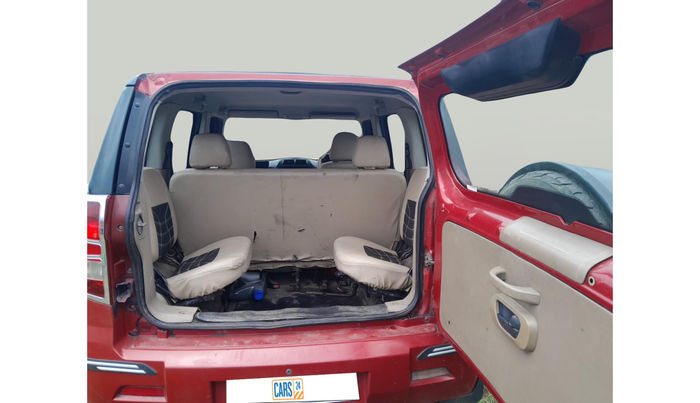 2017 Mahindra TUV300 T4, Diesel, Manual, 81,334 km, exterior