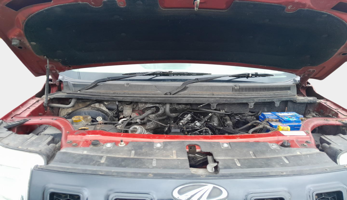 2017 Mahindra TUV300 T4, Diesel, Manual, 81,334 km, exterior