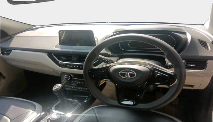 2022 Tata NEXON XZ PETROL, Petrol, Manual, 35,125 km, interior