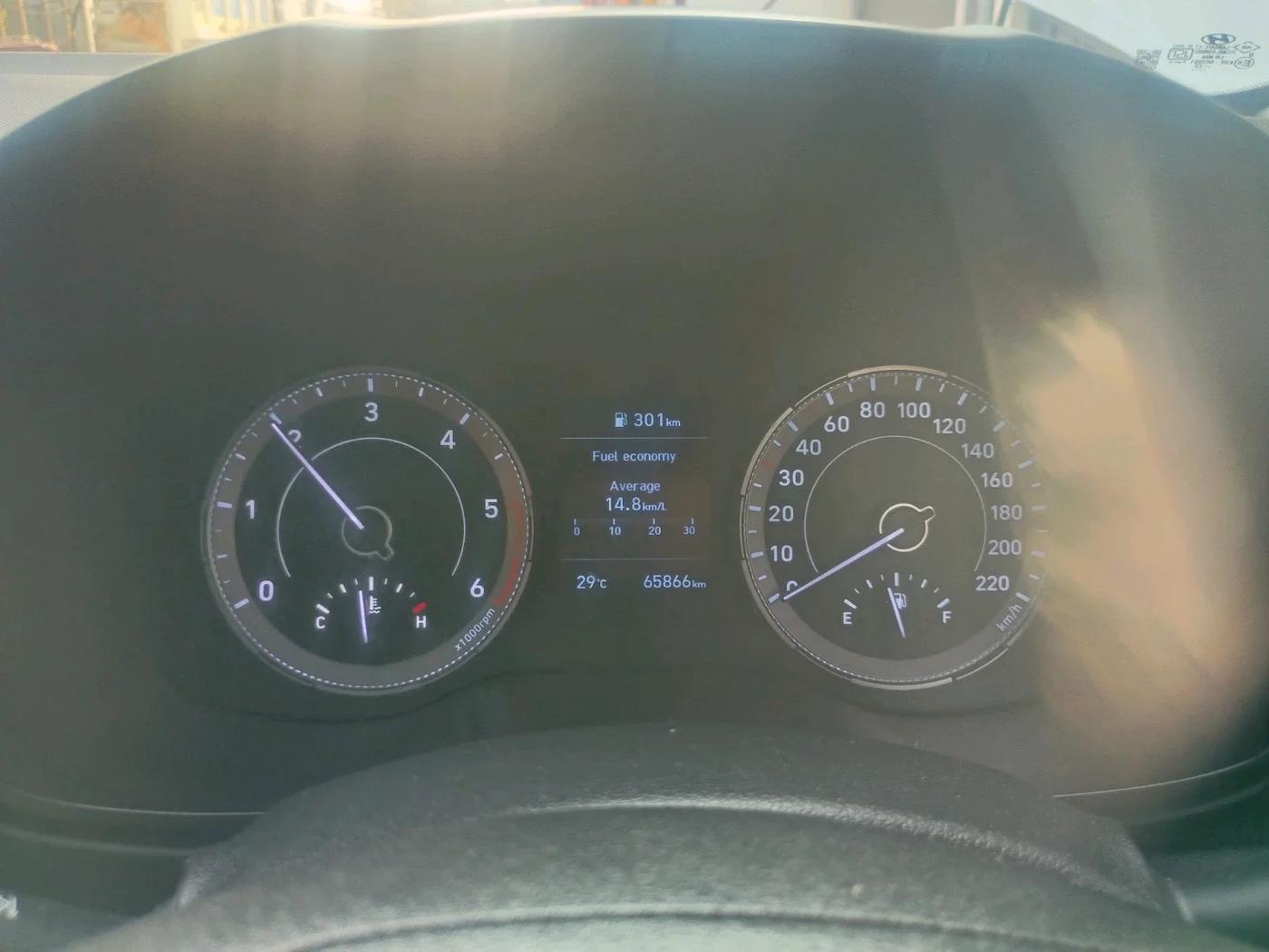 2021 Hyundai VENUE SX 1.5 CRDI, Diesel, Manual, 65,866 km, interior