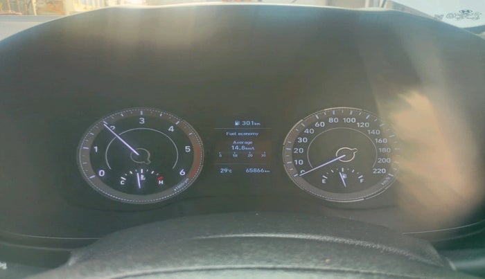 2021 Hyundai VENUE SX 1.5 CRDI, Diesel, Manual, 65,866 km, interior