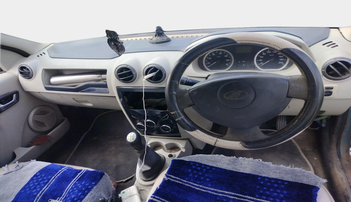 2014 Mahindra Verito Vibe CS 1.5 D6, Diesel, Manual, 1,11,731 km, interior