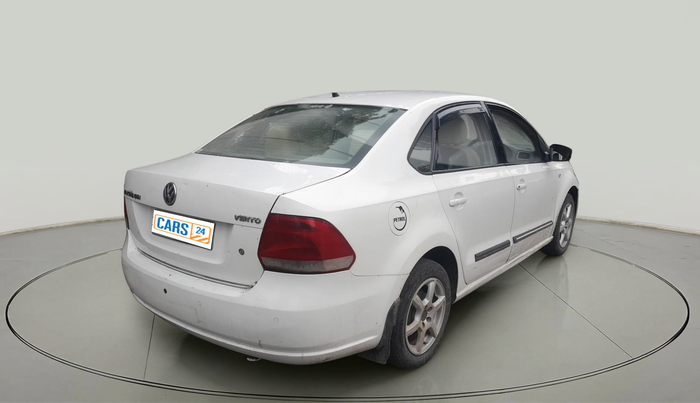 2013 Volkswagen Vento HIGHLINE 1.6 MPI, Petrol, Manual, 1,21,415 km, exterior