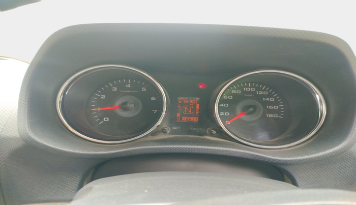 2019 Mahindra TUV300 T10 DUAL TONE, Diesel, Manual, 1,85,988 km, interior