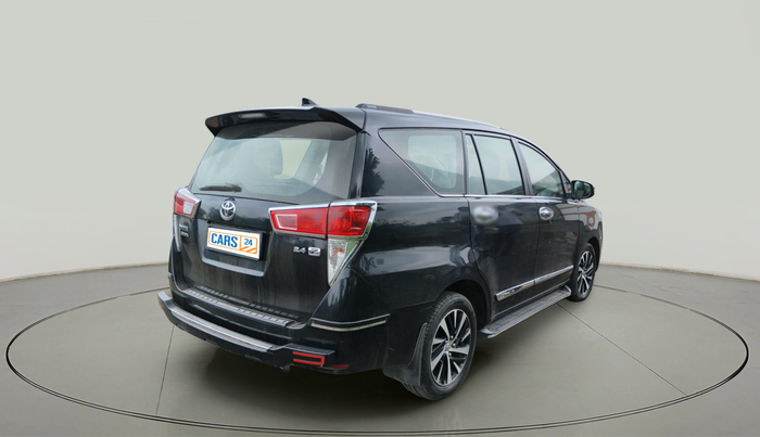 2022 Toyota Innova Crysta 2.4 ZX AT 7 STR, Diesel, Automatic, 45,636 km, exterior
