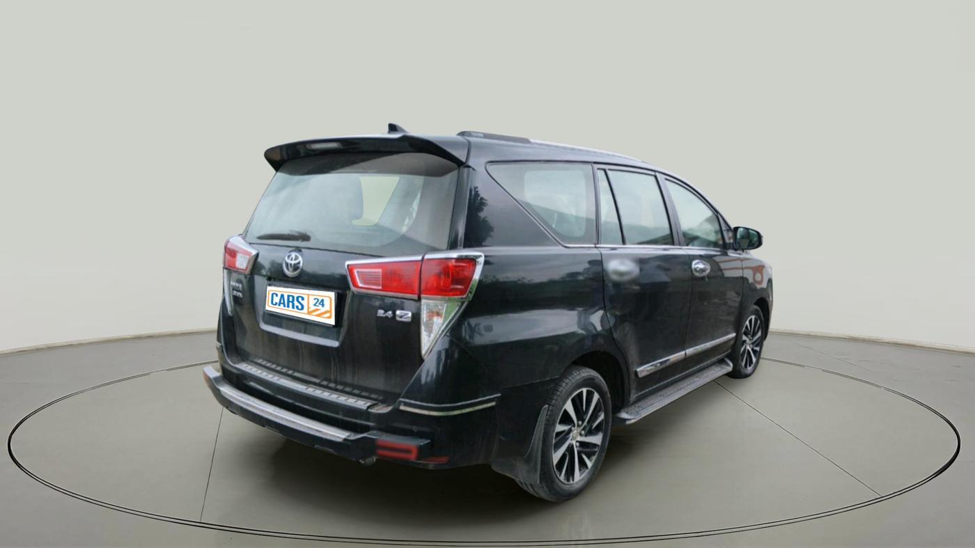2022 Toyota Innova Crysta 2.4 ZX AT 7 STR, Diesel, Automatic, 45,636 km, exterior