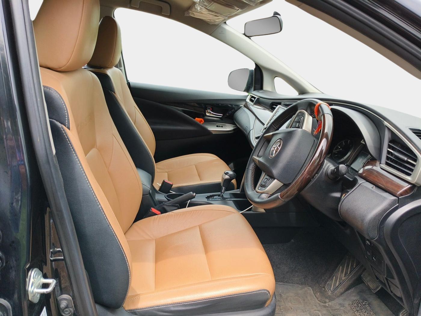 2022 Toyota Innova Crysta 2.4 ZX AT 7 STR, Diesel, Automatic, 45,636 km, interior