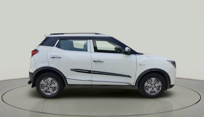 2023 Mahindra XUV300 W4 1.5 DIESEL, Diesel, Manual, 1,52,000 km, exterior