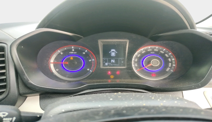 2023 Mahindra XUV300 W4 1.5 DIESEL, Diesel, Manual, 1,52,000 km, interior