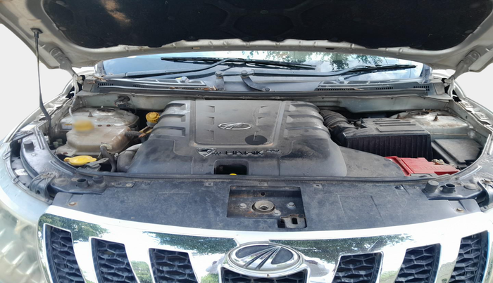 2014 Mahindra XUV500 W6, Diesel, Manual, 88,915 km, exterior