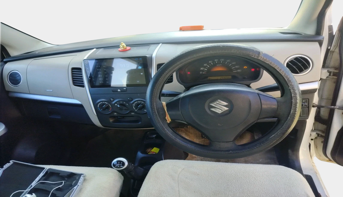 2015 Maruti Wagon R 1.0 LXI CNG, Petrol, Manual, 2,93,056 km, interior