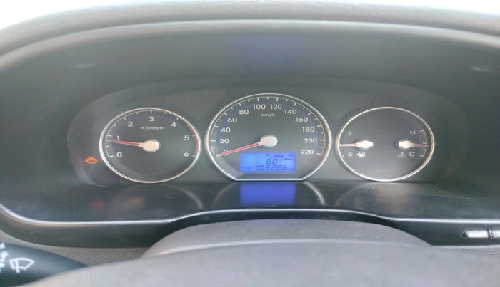 2013 Hyundai Santa Fe 2 WD, Diesel, Manual, 1,09,286 km, interior