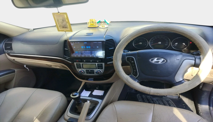 2013 Hyundai Santa Fe 2 WD, Diesel, Manual, 1,09,286 km, interior