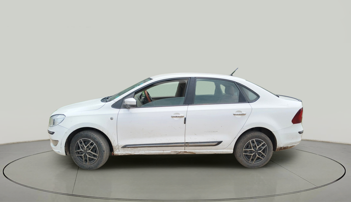 2012 Skoda Rapid AMBITION 1.6 TDI CR MT, Diesel, Manual, 81,787 km, exterior