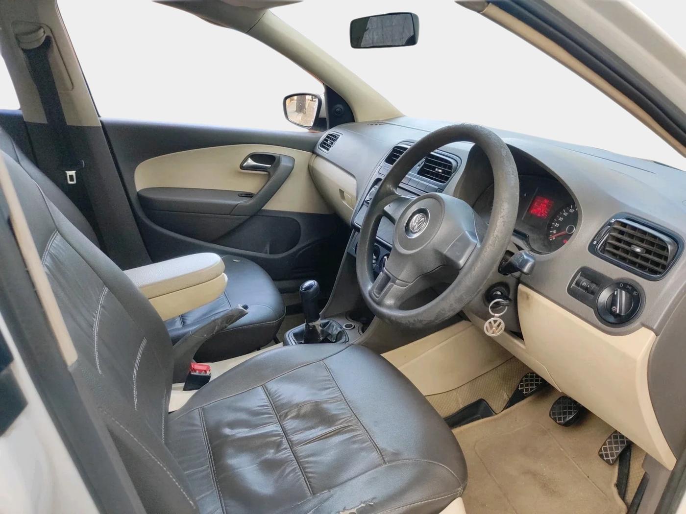 2011 Volkswagen Vento TRENDLINE DIESEL 1.6, Diesel, Manual, 1,26,781 km, interior