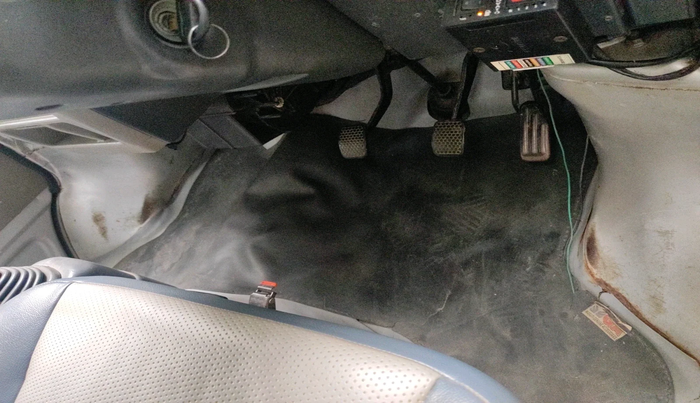 2011 Maruti Eeco 5 STR WITH A/C+HTR, Petrol, Manual, 1,20,678 km, interior