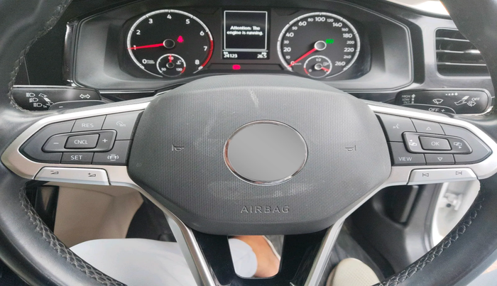 2023 Volkswagen VIRTUS HIGHLINE TSI 1.0 AT, Petrol, Automatic, 24,123 km, interior