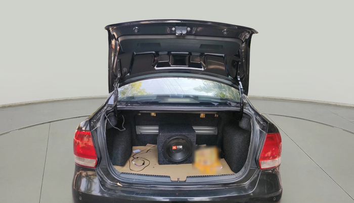 2015 Volkswagen Vento HIGHLINE 1.6 MPI, Petrol, Manual, 90,601 km, exterior