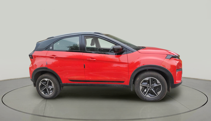 2023 Tata NEXON FEARLESS + SUNROOF DCA DUAL TONE 1.2 PETROL, Petrol, Automatic, 10,775 km, exterior