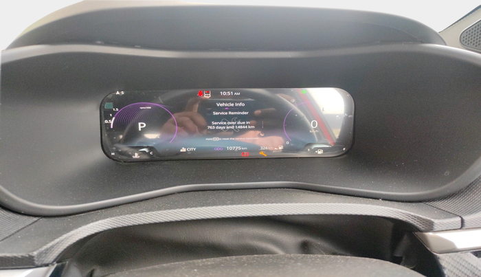 2023 Tata NEXON FEARLESS + SUNROOF DCA DUAL TONE 1.2 PETROL, Petrol, Automatic, 10,775 km, interior