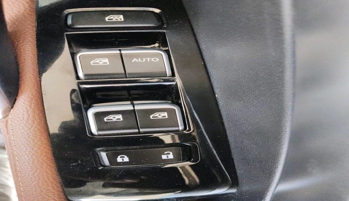 2023 MG HECTOR PLUS SHARP PRO 2.0 TURBO DIESEL 6 STR, Diesel, Manual, 36,186 km, interior