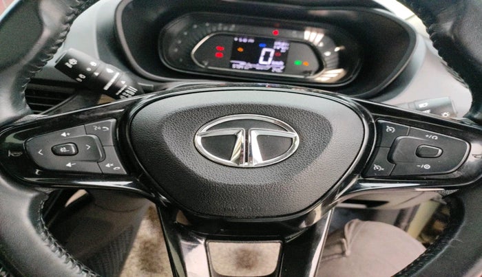 2022 Tata NEXON XZ PLUS (PREMIUM) KAZIRANGA PETROL, Petrol, Manual, 57,341 km, interior