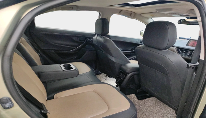 2022 Tata NEXON XZ PLUS (PREMIUM) KAZIRANGA PETROL, Petrol, Manual, 57,341 km, interior