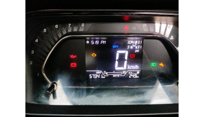 2022 Tata NEXON XZ PLUS (PREMIUM) KAZIRANGA PETROL, Petrol, Manual, 57,341 km, interior
