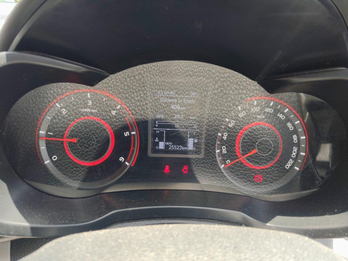 2023 Mahindra XUV300 W6 1.5 Sunroof Diesel, Diesel, Manual, 25,523 km, interior