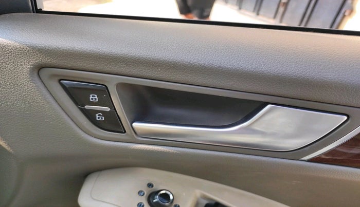 2012 Audi Q5 2.0 TDI QUATTRO, Diesel, Automatic, 78,885 km, interior