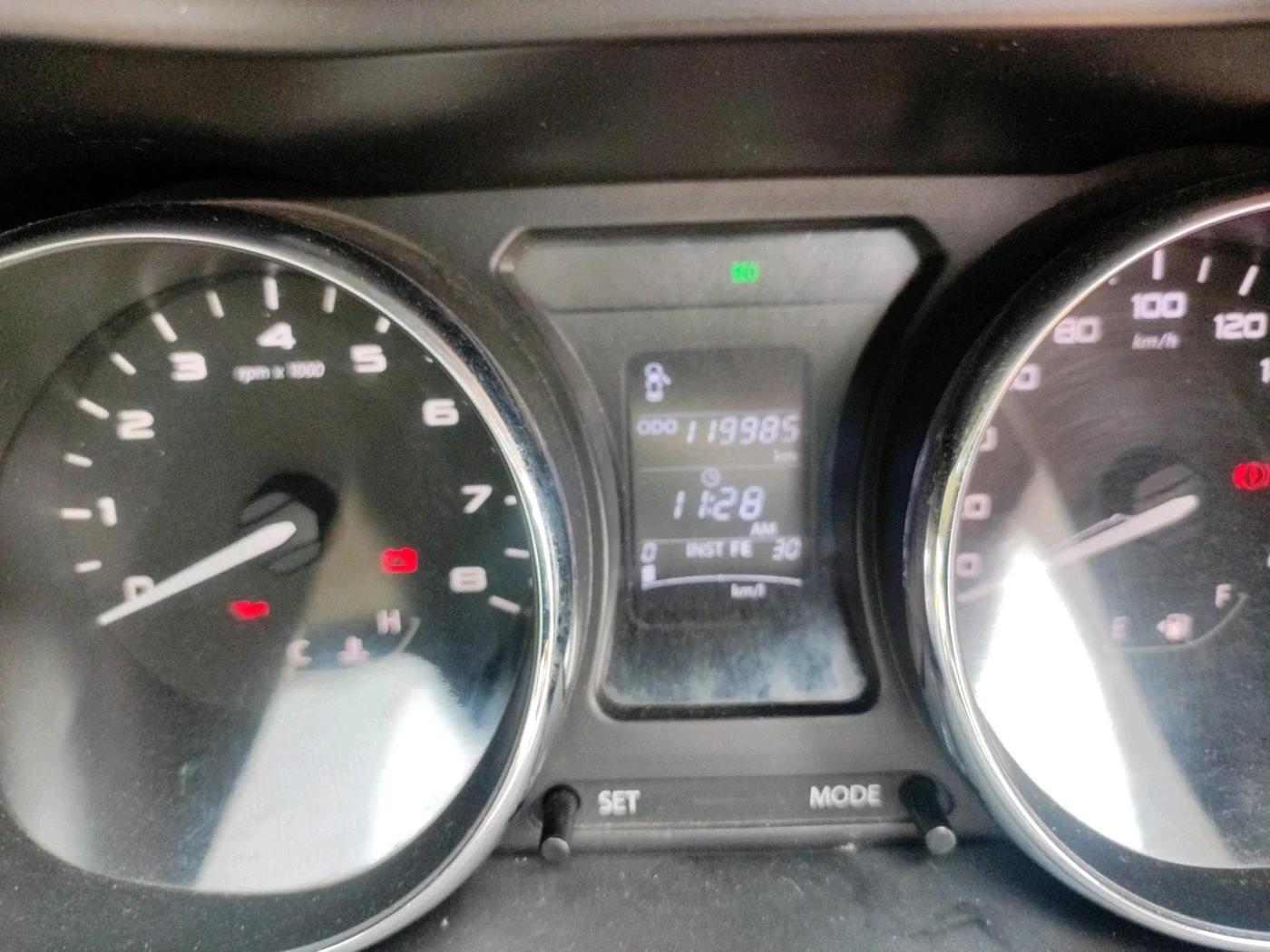 2018 Tata NEXON XZ DIESEL, Diesel, Manual, 1,19,985 km, interior