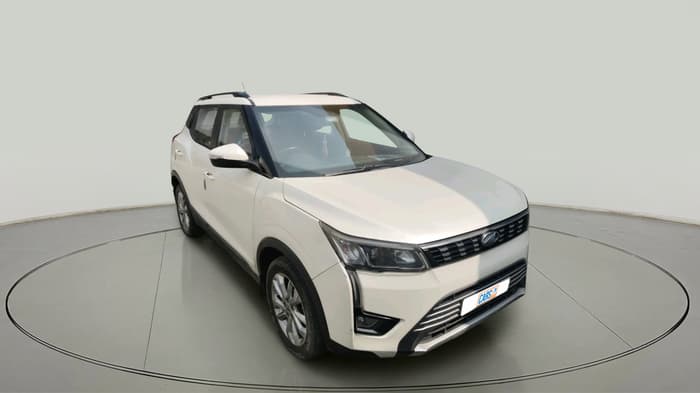 2019 Mahindra XUV300 W8 1.5 DIESEL, Diesel, Manual, 1,44,475 km, exterior