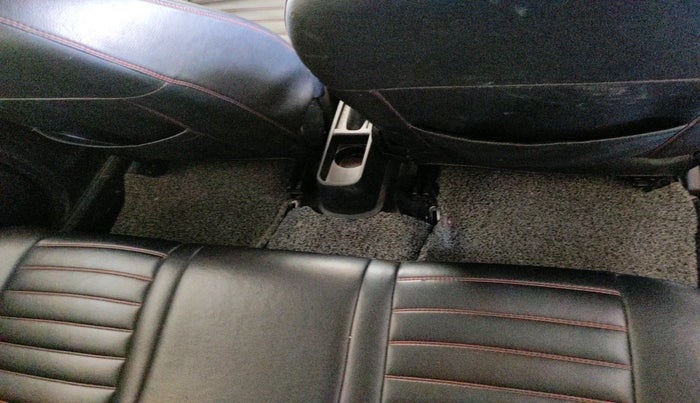 2013 Fiat Grand Punto Active Multijet 1.3, Diesel, Manual, 1,44,411 km, interior