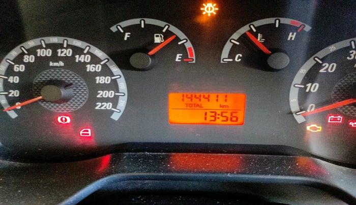 2013 Fiat Grand Punto Active Multijet 1.3, Diesel, Manual, 1,44,411 km, interior