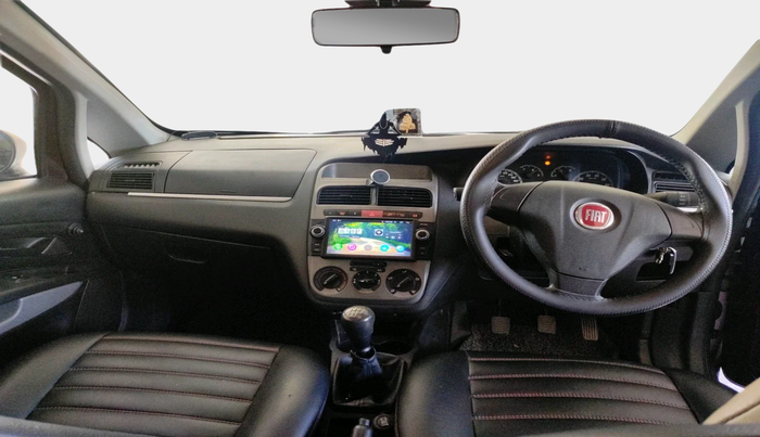 2013 Fiat Grand Punto Active Multijet 1.3, Diesel, Manual, 1,44,411 km, interior