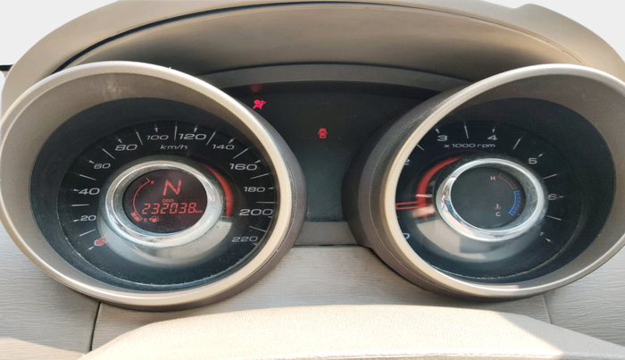 2012 Mahindra XUV500 W8, Diesel, Manual, 2,32,038 km, interior