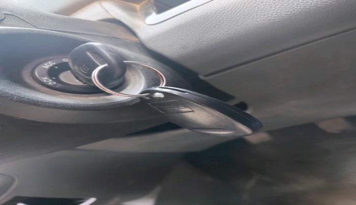 2011 Chevrolet Beat LT LPG, Petrol, Manual, 1,04,605 km, interior