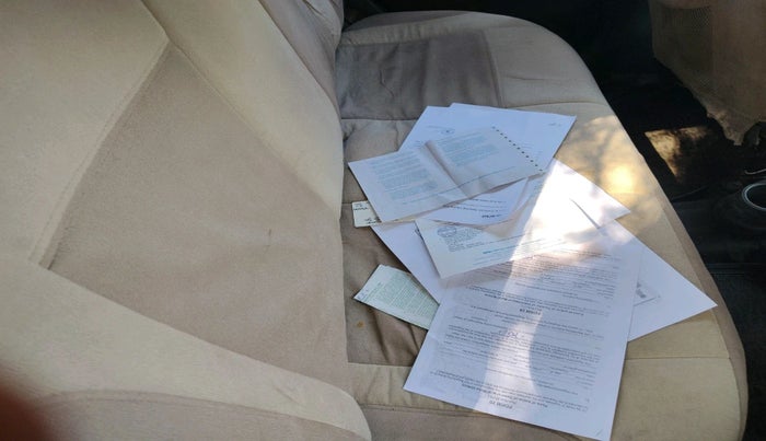 2011 Chevrolet Beat LT LPG, Petrol, Manual, 1,04,605 km, interior