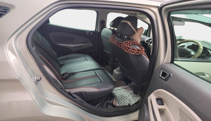 2014 Ford Ecosport TITANIUM 1.5L DIESEL, Diesel, Manual, 1,96,212 km, interior