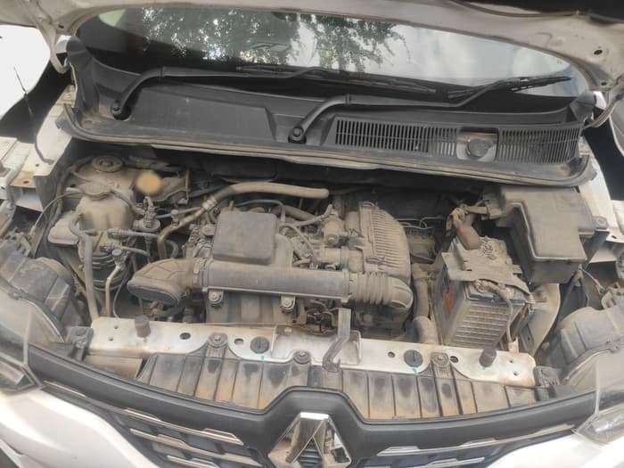 2021 Renault TRIBER RXT, Petrol, Manual, 1,14,371 km, exterior