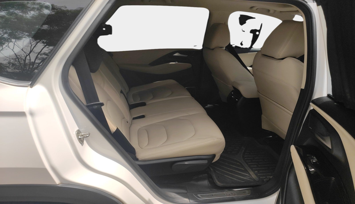 2023 MG HECTOR SHARP PRO 2.0 TURBO DIESEL, Diesel, Manual, 1,07,355 km, interior