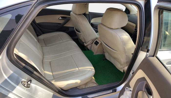 2011 Volkswagen Vento HIGHLINE 1.6 MPI, Petrol, Manual, 12,345 km, interior